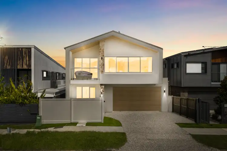 39 Kennington Road, Camp Hill QLD 4152