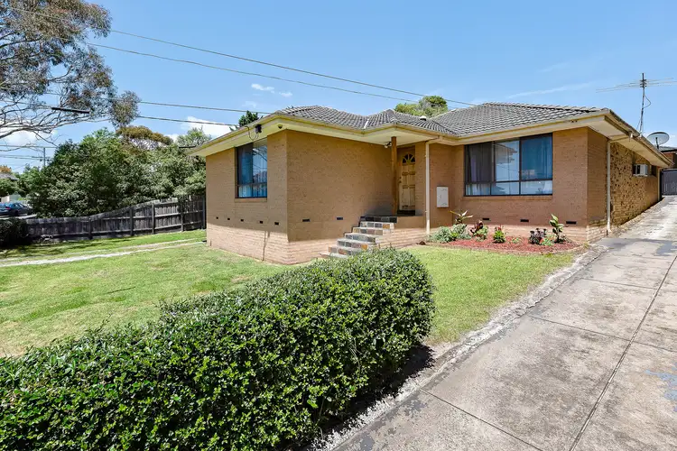 2 Kenilworth Avenue, Frankston VIC 3199