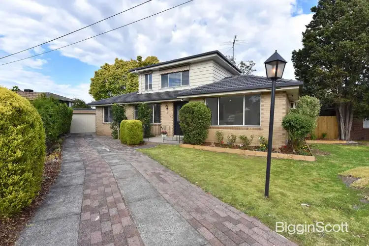 16 Coolabah Avenue, Glen Waverley VIC 3150