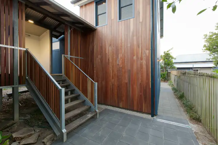 9 Guildford Street, Kelvin Grove QLD 4059