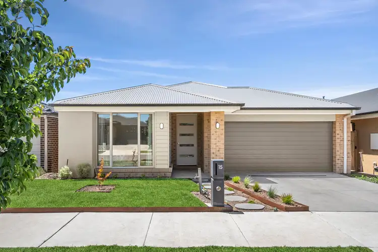 15 Sunlight Circuit, Lara VIC 3212