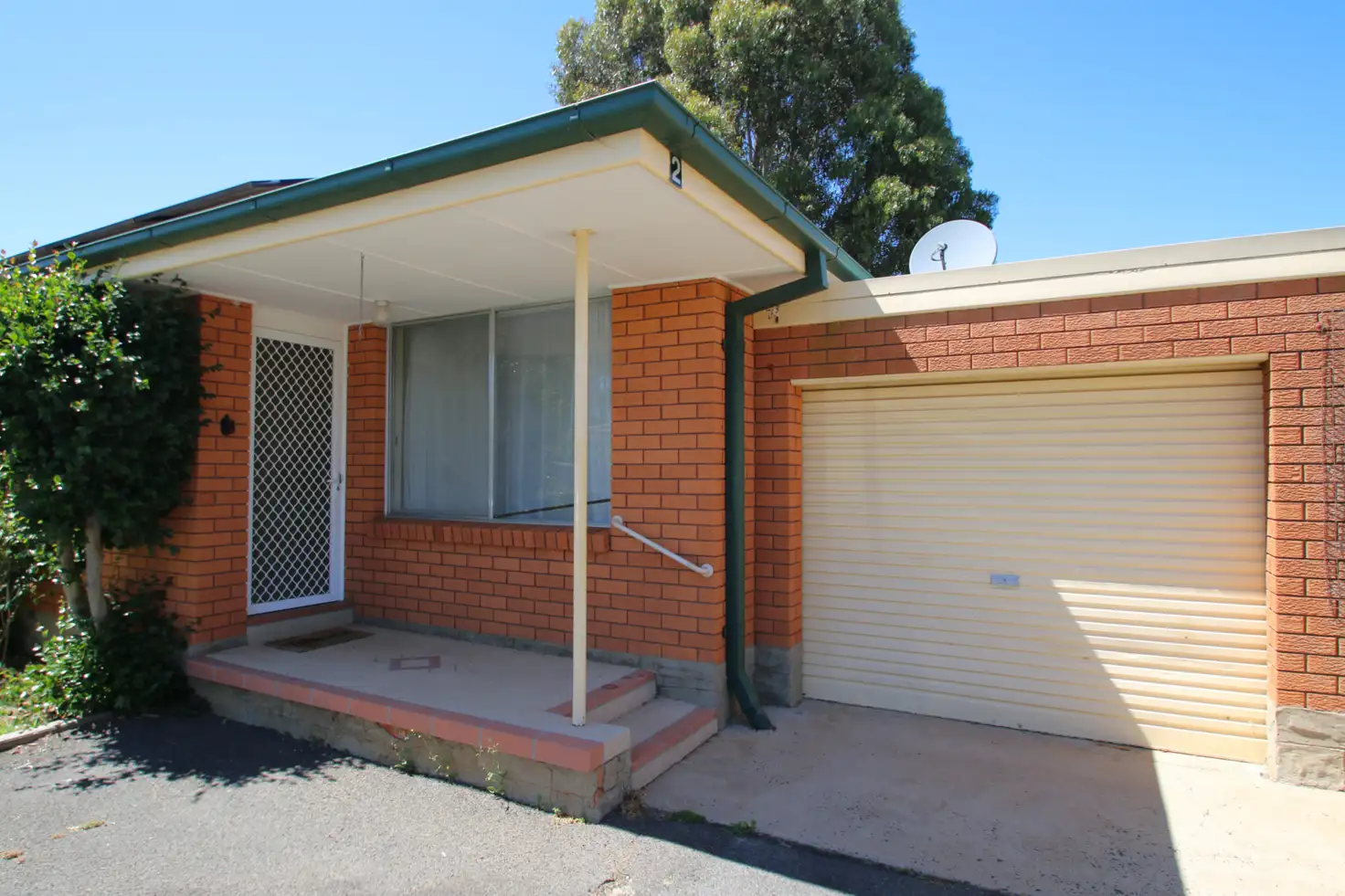 Main view of Homely unit listing, 2/60 Frost Street, Orange NSW 2800