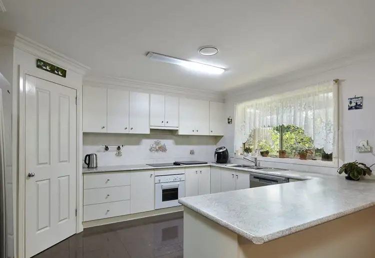 Third view of Homely house listing, 6 Hume Court, Warragul VIC 3820