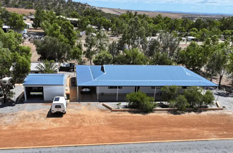 9 & 11 Broad Street, Mingenew WA 6522