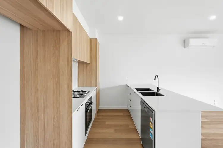 Fourth view of Homely house listing, 33 Rumbee Crescent, Tarneit VIC 3029