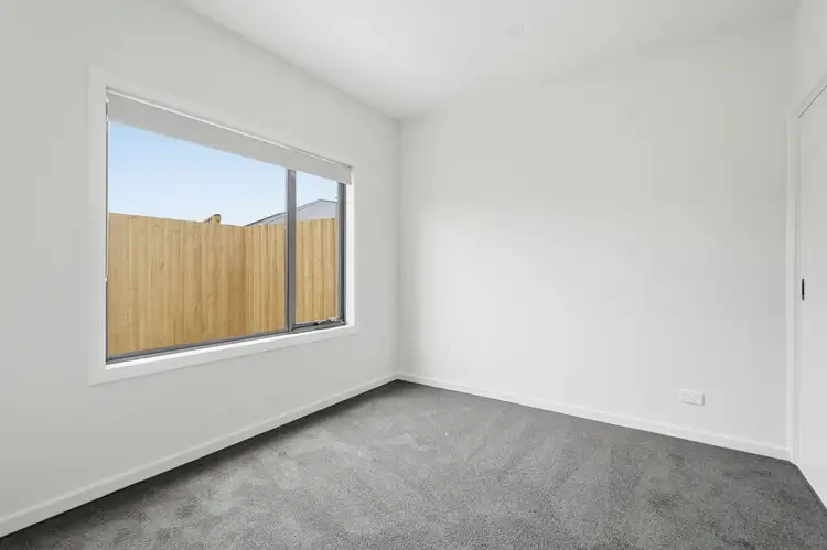 Fifth view of Homely house listing, 33 Rumbee Crescent, Tarneit VIC 3029