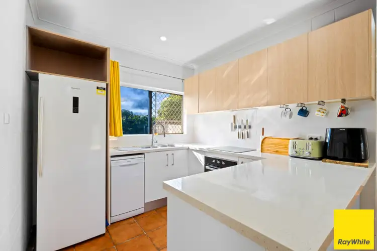 Third view of Homely house listing, 9 Mcrobbs Close, Edmonton QLD 4869