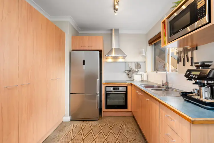 Fifth view of Homely unit listing, 2/21 Oriel Road, Clayfield QLD 4011