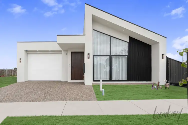 60 Burrawang Loop, Mickleham VIC 3064