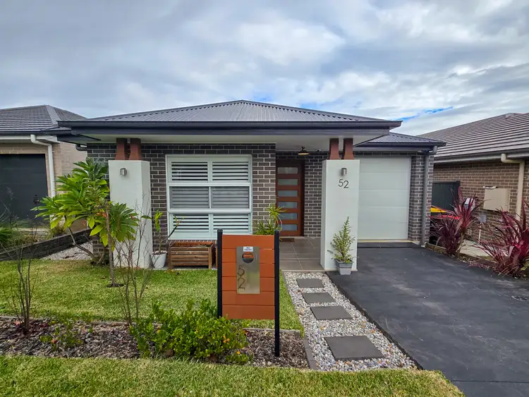 52 Fairbrother Avenue, Denham Court NSW 2565