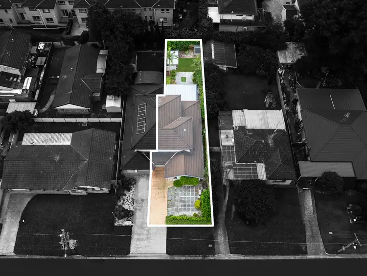 Second view of Homely semi-detached listing, 2B Willow Tree Avenue, Emu Plains NSW 2750