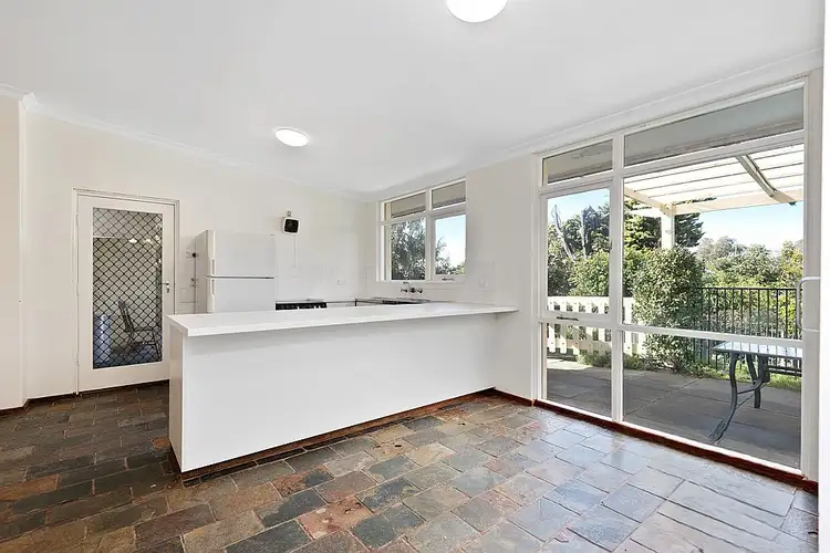 13 Kempenfeldt Avenue, Sorrento WA 6020