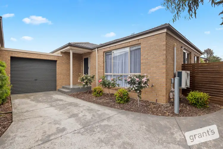 2/16 Chirnside Road, Berwick VIC 3806