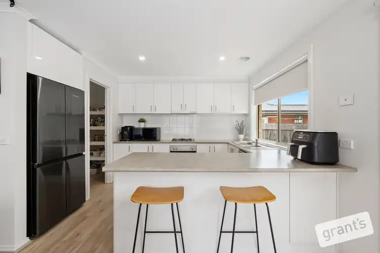 Fifth view of Homely unit listing, 2/16 Chirnside Road, Berwick VIC 3806