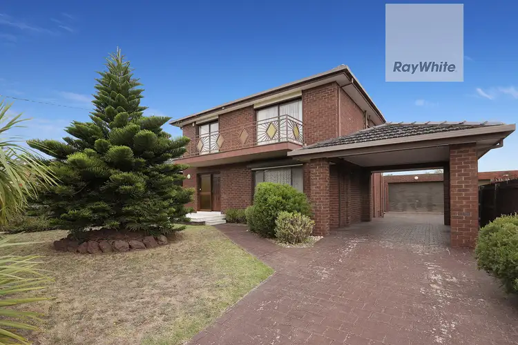 24 Scampton Cres, Tullamarine VIC 3043