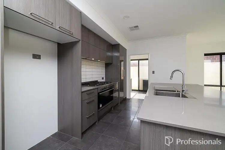 51 Greenpoint Way, Hilbert WA 6112