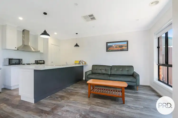 Sixth view of Homely house listing, 2/154 Lawrence Street, Wodonga VIC 3690