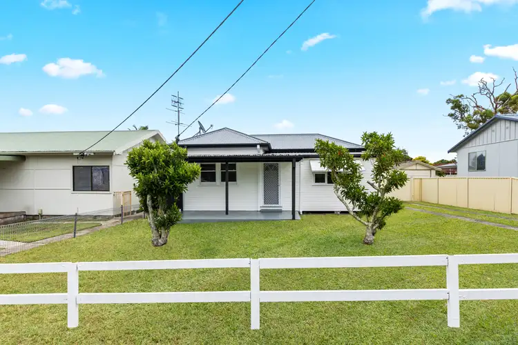 16 Victoria Avenue, Toukley NSW 2263