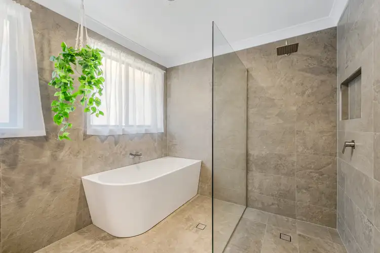 Sixth view of Homely house listing, 33 Scarborough Way, Dunbogan NSW 2443