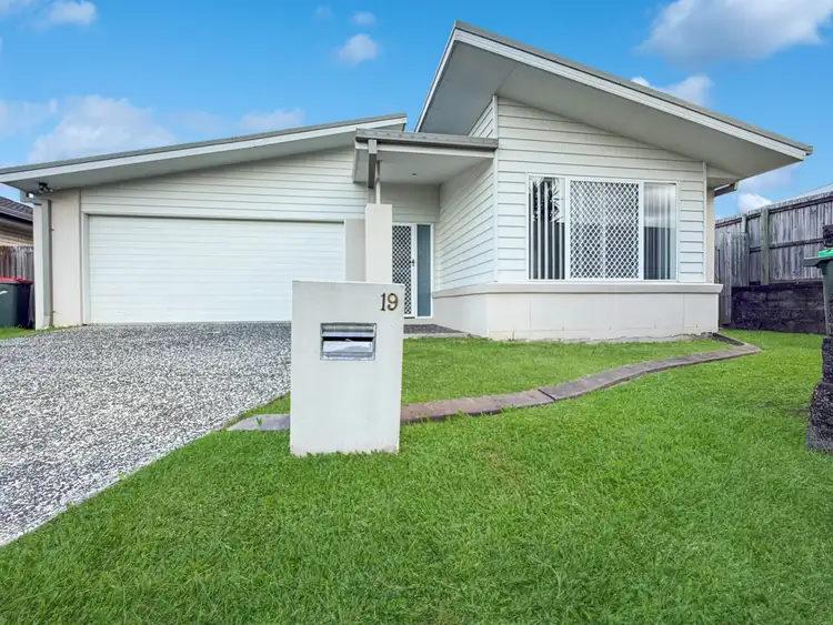 19 Rundle Circuit, Narangba QLD 4504