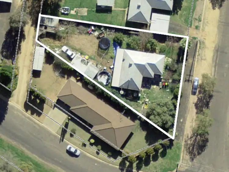 56 Fifth Ave, Narromine NSW 2821