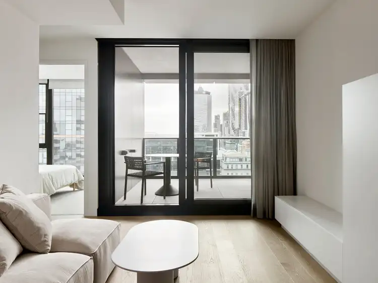 2514/7 Siddeley Street, Docklands VIC 3008