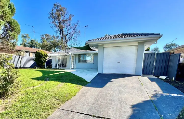 3 Skylark Crescent, Erskine Park NSW 2759