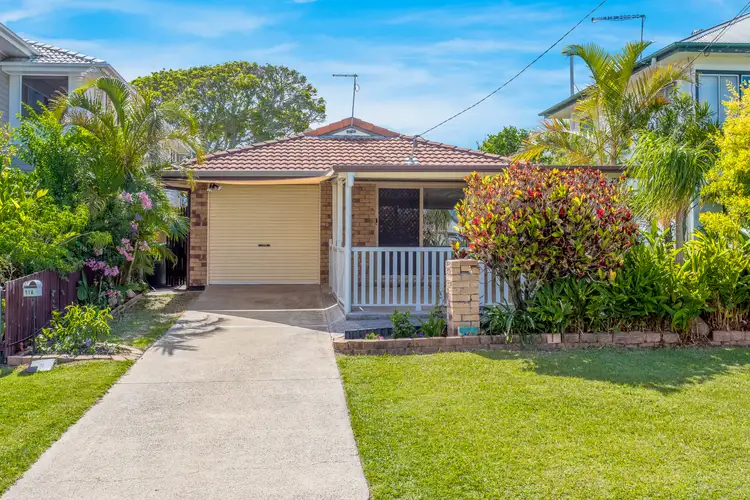 11A Moreton Avenue, Redcliffe QLD 4020