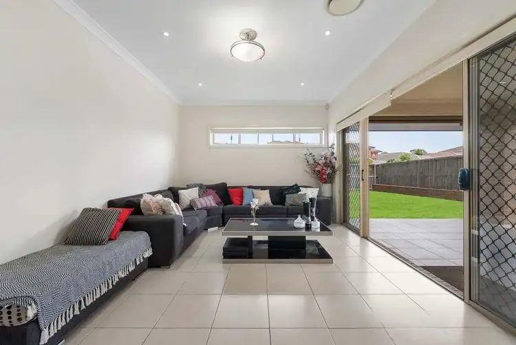 Fourth view of Homely house listing, 187 Rosedale Circuit, Carnes Hill NSW 2171