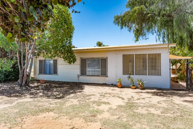 231 Third Street, Wonthella WA 6530