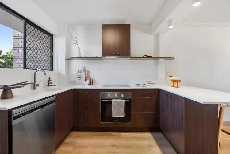 Fifth view of Homely house listing, 2/14 Christina Court, Mermaid Waters QLD 4218