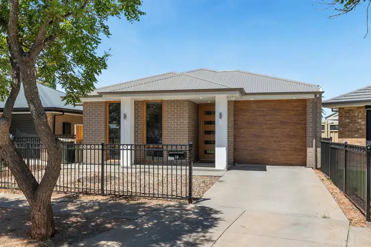 19 Roberts Crescent, Smithfield Plains SA 5114
