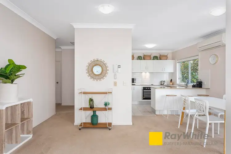 2/30 Lather Street, Southport QLD 4215