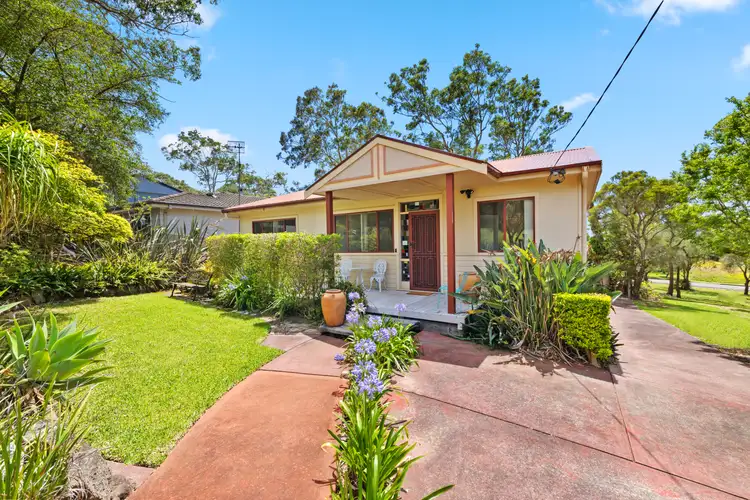 51 Jacqueline Avenue, Gorokan NSW 2263