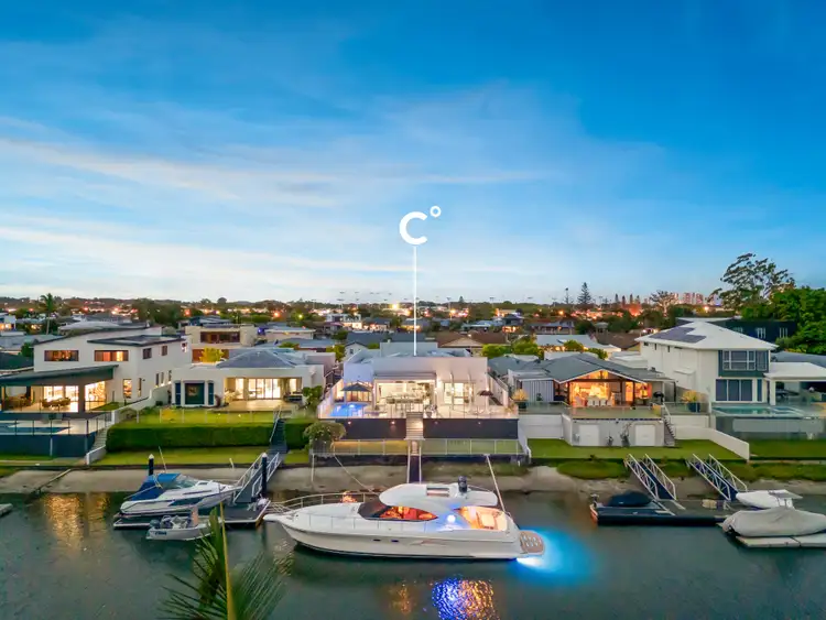 16 Boomerang Crescent