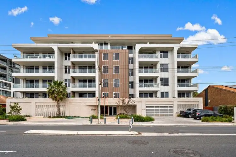 19-20 Adelphi Terrace