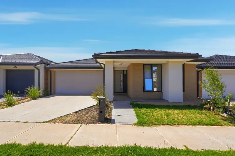 4 Edgemead Rise, Werribee VIC 3030