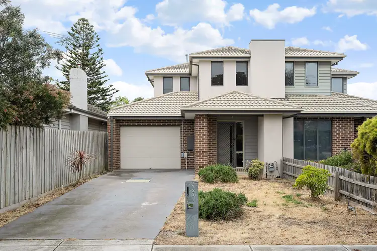 123a Rosslyn Ave, Seaford VIC 3198