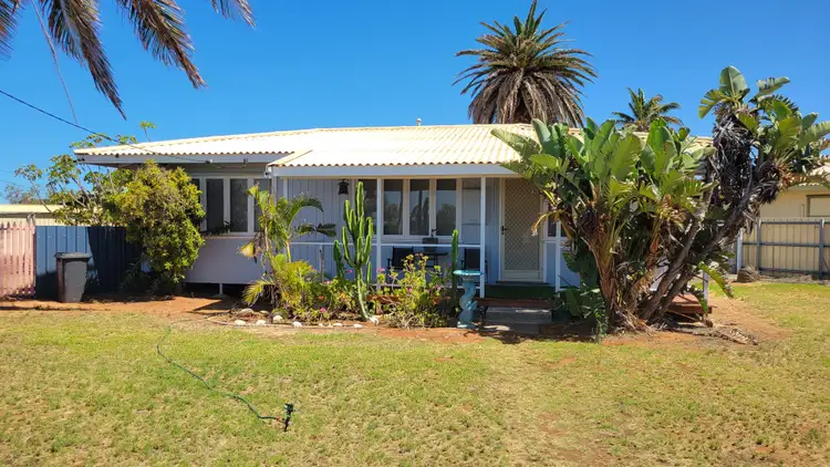 49 Crowther Street, Carnarvon WA 6701