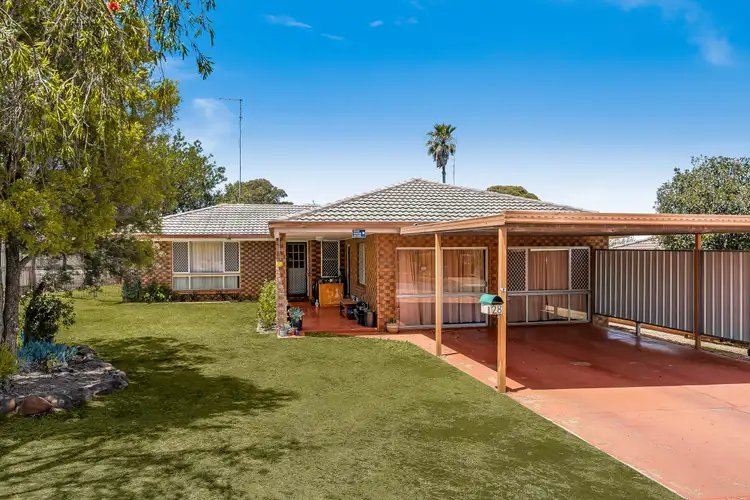 28 Hinkler Crescent, Wilsonton QLD 4350