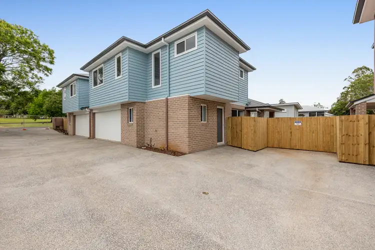 2/7 Pottinger Street, Newtown QLD 4350