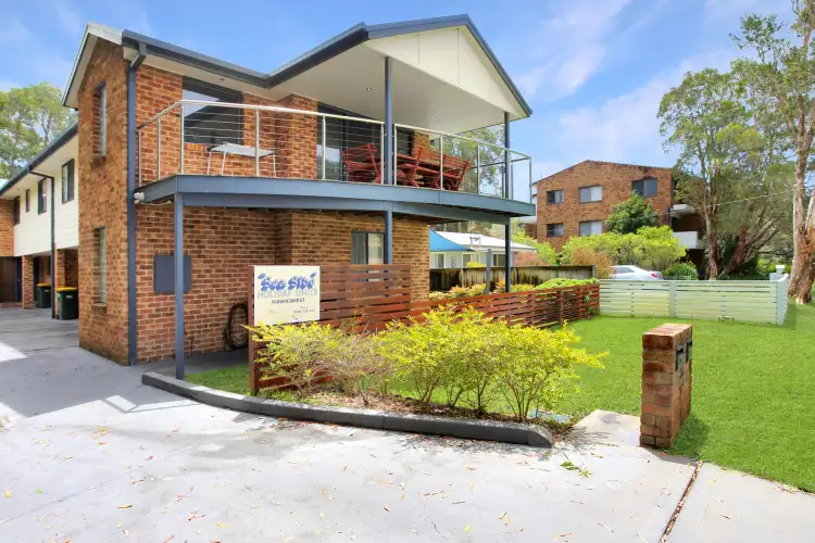 1/5 Russell Street, Hawks Nest NSW 2324