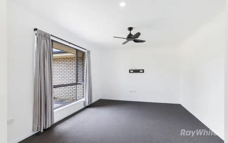 Sixth view of Homely house listing, 3 Daisy Court, Coral Cove QLD 4670