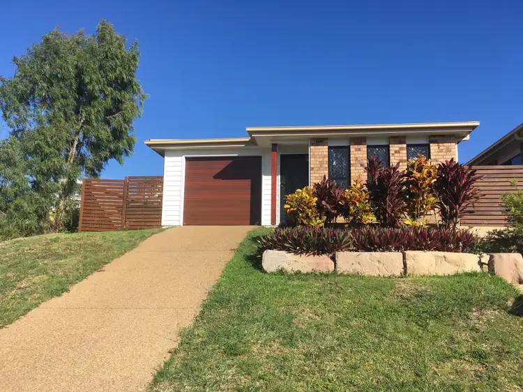 2/98 Bottlebrush Drive, Lammermoor QLD 4703
