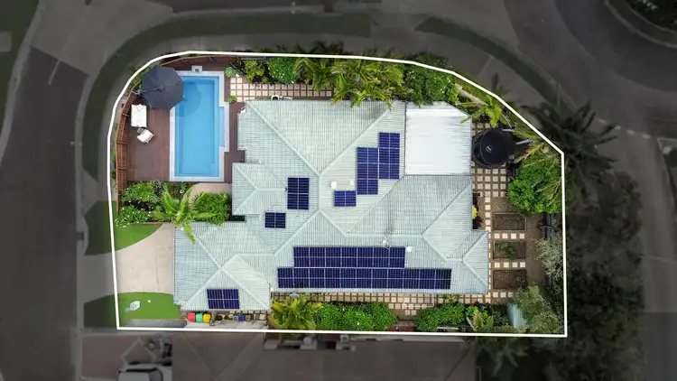 1 Seychelles Place, Kawana Island QLD 4575