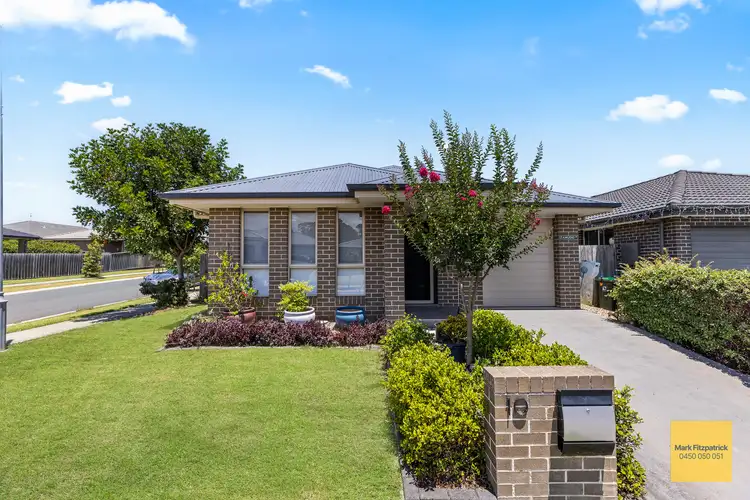 10 Clowes Street, Elderslie NSW 2570