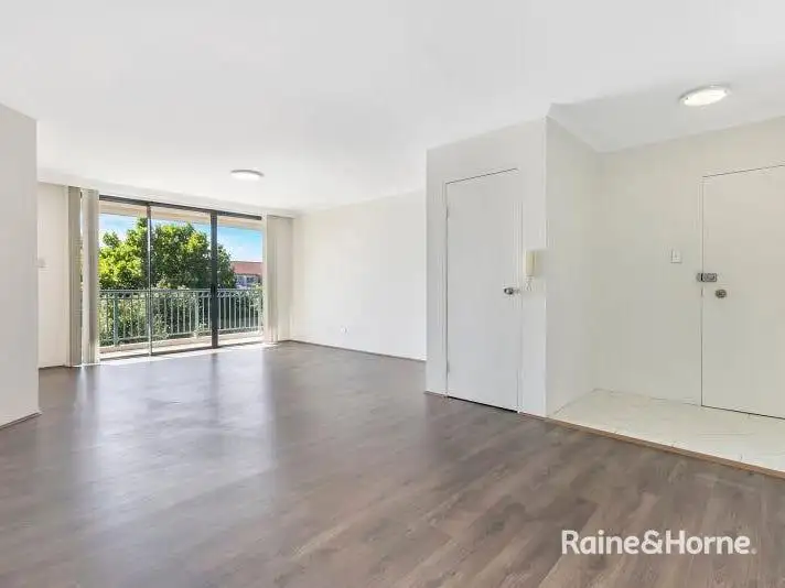 83-93 Dalmeny Avenue