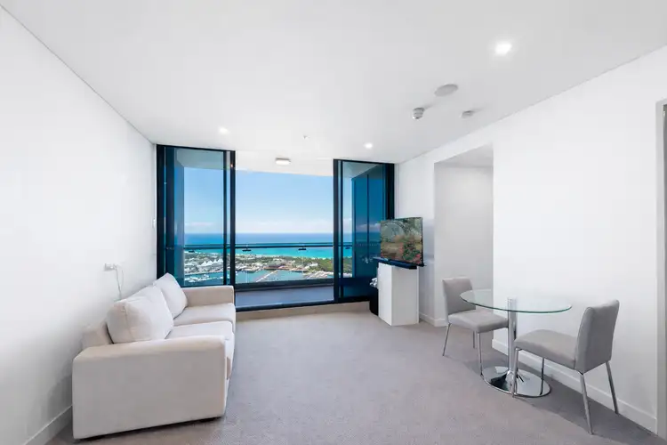 3709/2 Como Crescent, Southport QLD 4215