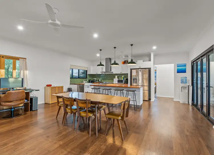 Fifth view of Homely house listing, 10 Parris Way, Bilingurr WA 6725