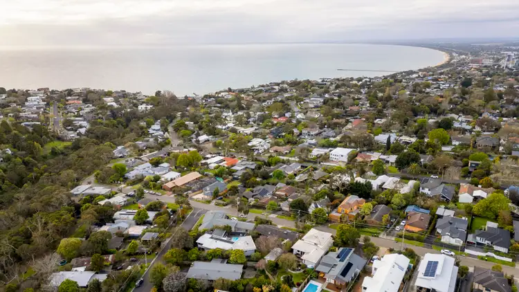 10 Hoadley Ave, Frankston South VIC 3199